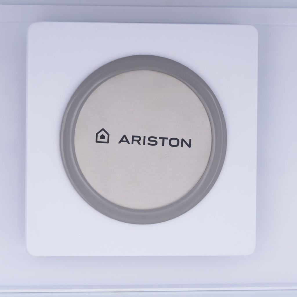 ثلاجة اريستون (Ariston) نوفروست 367 لتر صافي إنفرتر (ART70XDIF1422) تبريد ذكي، أداء صامت