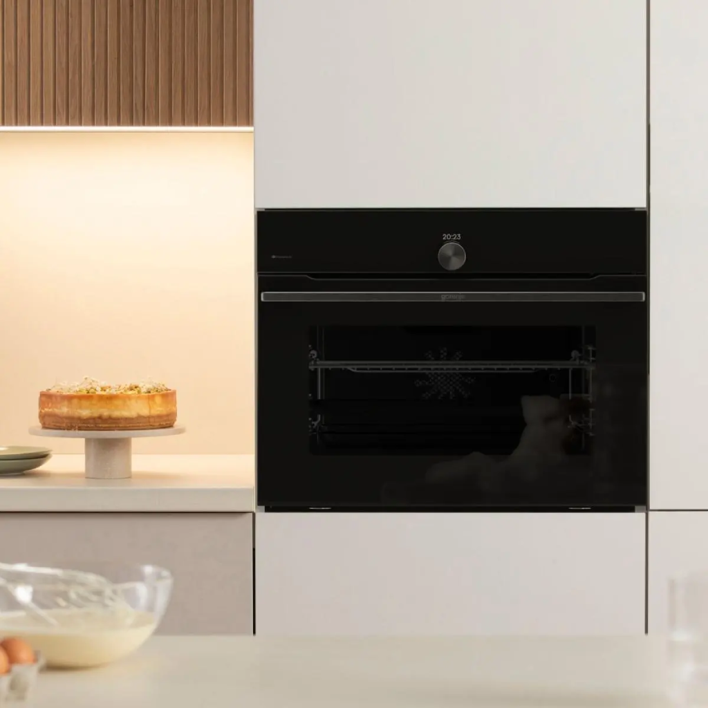 فرن ميكروويف بلت إن جورينيا (Gorenje) 60 سم 50 لتر أسود شاشة VisionPlus بدون طبق دوار وايفاي – موديل BCM4058B