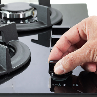 مسطح غاز بلت إن إلبا – 4 شعلات – 60 سم – زجاج أسود – إشعال ذاتي – أمان كامل - موديل - E41-455BK