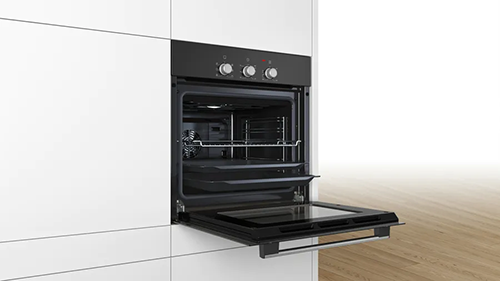 فرن بلت إن كهرباء بوش سيريس 2 – 60×60 سم أسود - سعة 66 لتر - موديل - HBF011BA1