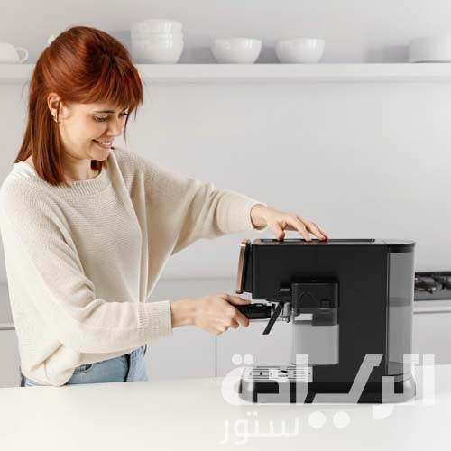 ماكينة اسبريسو اوكا سولو إم نصف أوتوماتيكية من أرزوم - من أرزوم أسود ونحاسي موديل OK0032-0400