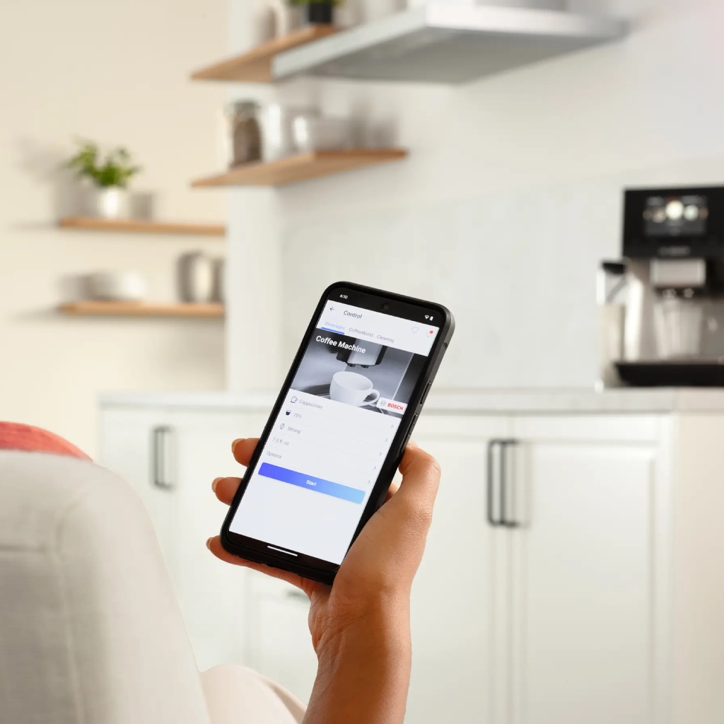 ماكينة تحضير الإسبريسو الأوتوماتيكية بالكامل بوش (Bosch) سيريس 8 مع 36 مشروباً مختلفاً ومطحنة سيراميك – موديل TQE80703